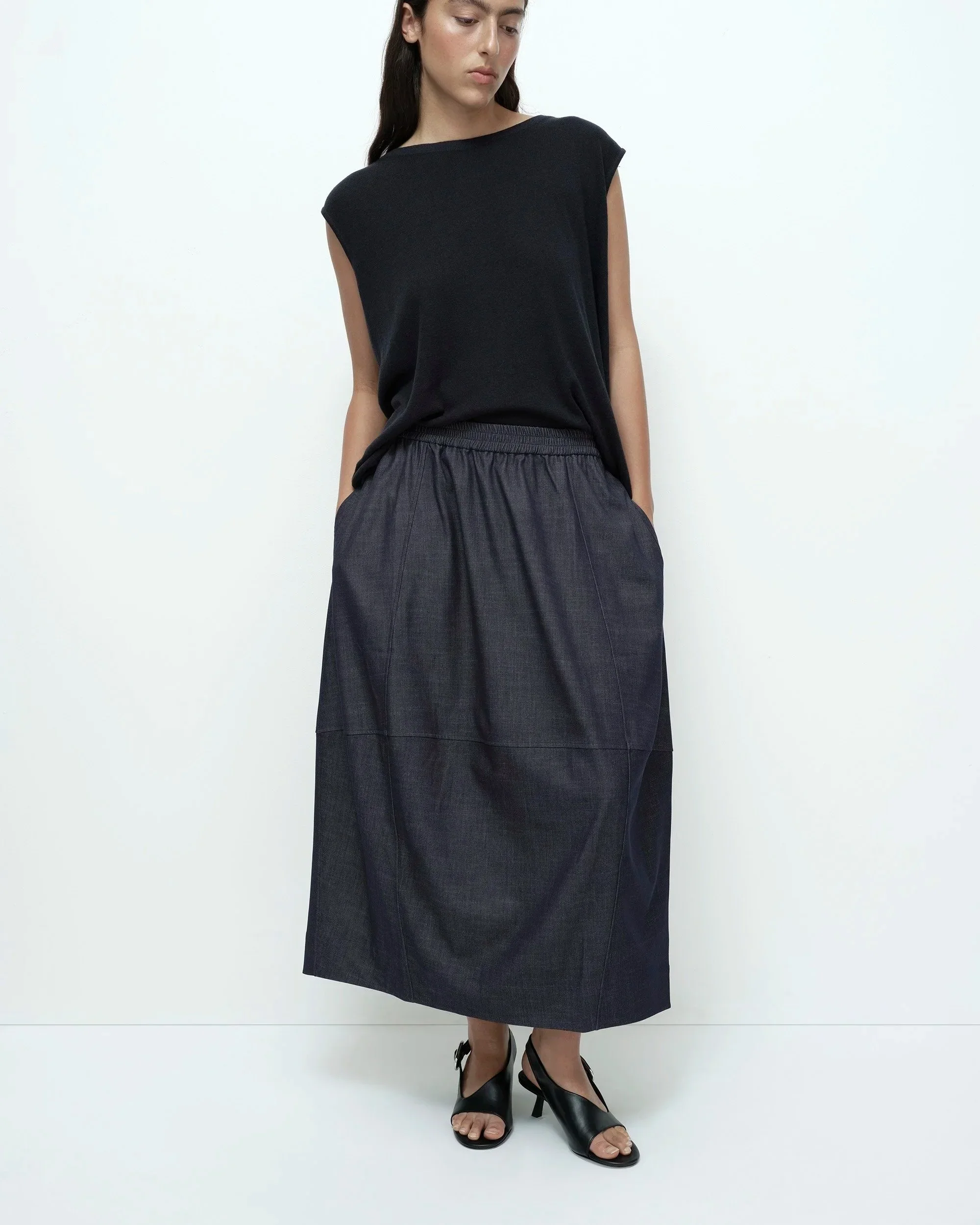 BALLOON MIDI SKIRT IN DENIM